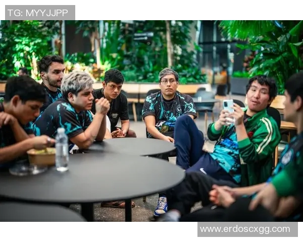 DOTA2战术解析：LNG如何在逆境中实现精彩反击的秘密