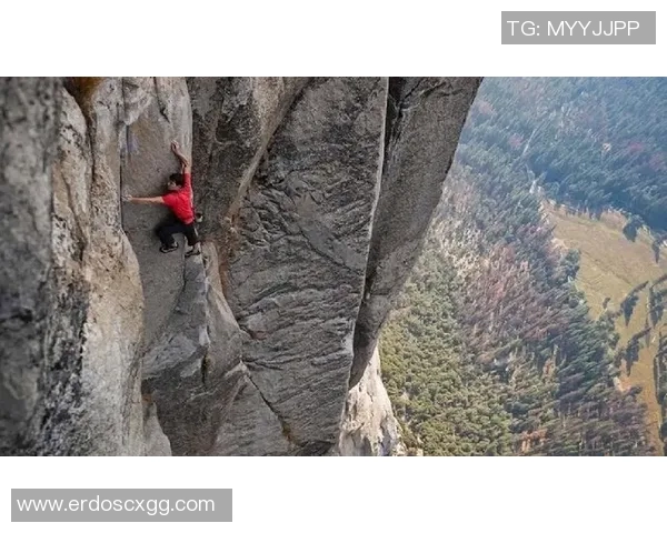 攀岩巨献:深入武汉攀岩队的技术与训练揭秘